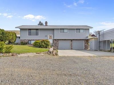 2711 Rest Haven Rd, Yakima, WA, 98901