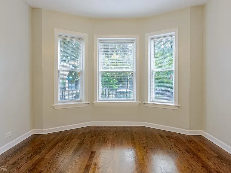 4540 N Sheridan Rd #1 — Photo 4