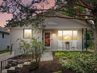 2101 Easy STREET, Waukesha, WI, 53188
