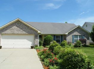 913 Moonlight Ct, Mooresville, IN 46158