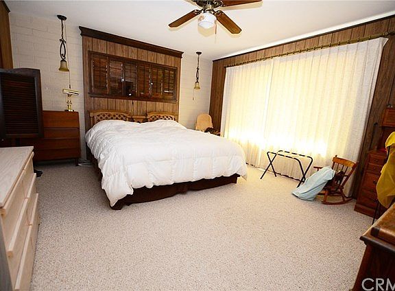 huge master bedroom with office nook
