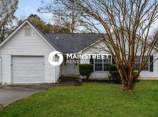 5831 Creekside Dr, Rex, GA 30273