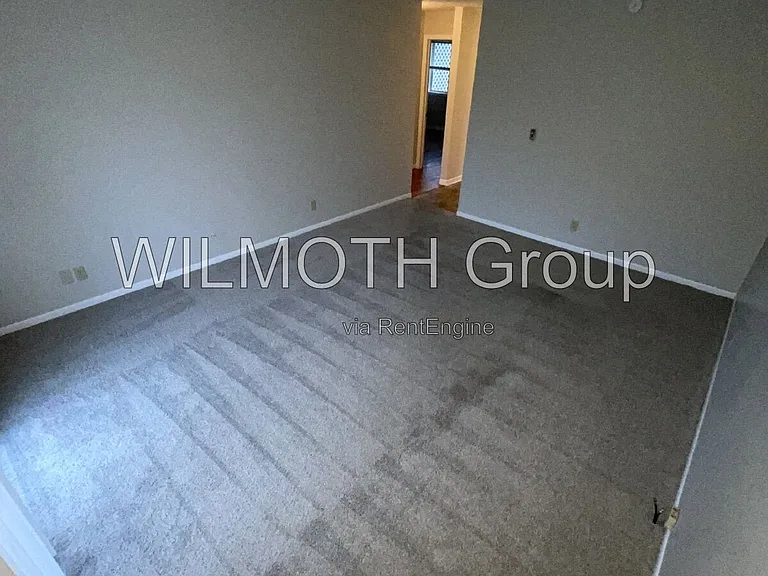 943 W McKay Rd — Photo 9