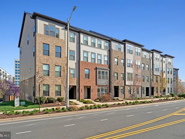 13270 Woodland Park Rd Unit 3J, Herndon, VA 20171