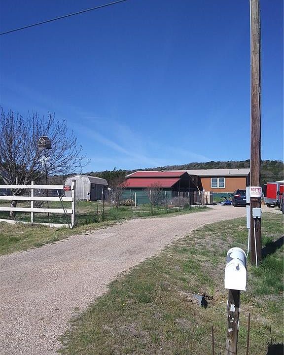 1st image of 124 Julia Dr