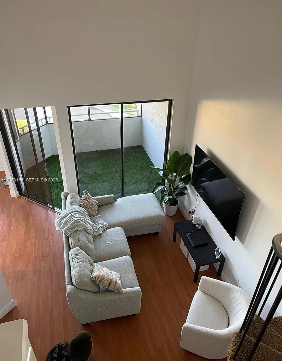 Verabella Falls Condo — Photo 1
