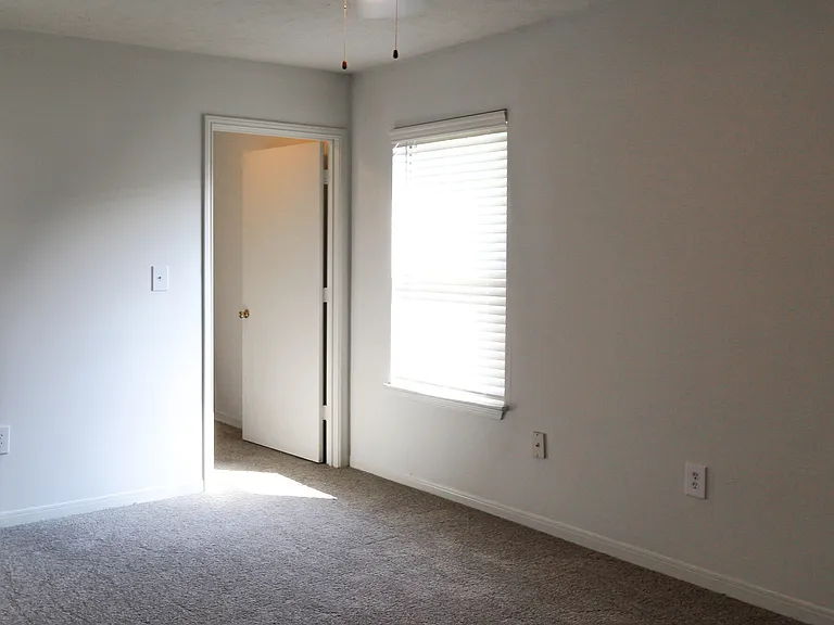 The Grayson — Photo 18