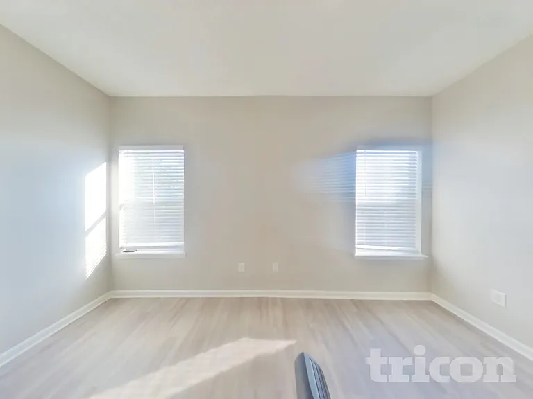 12048 Coachman Lakes Way — Photo 6