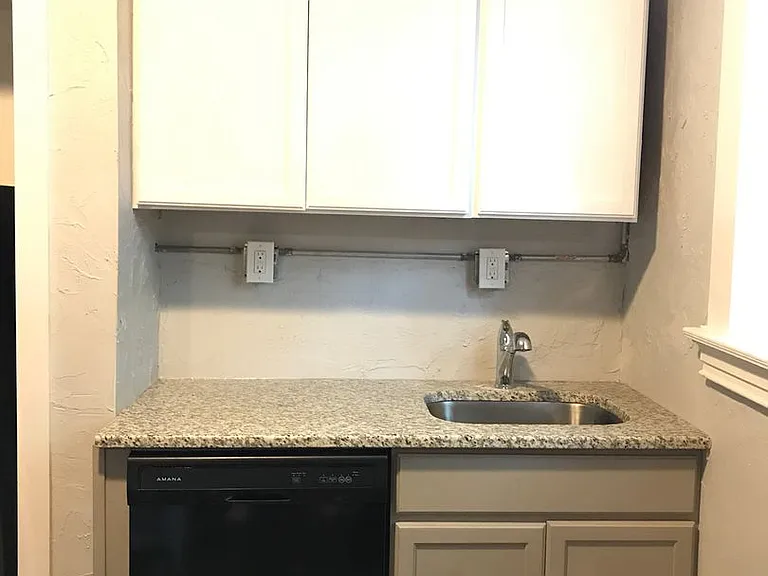 225 South Millvale Avenue — Photo 37