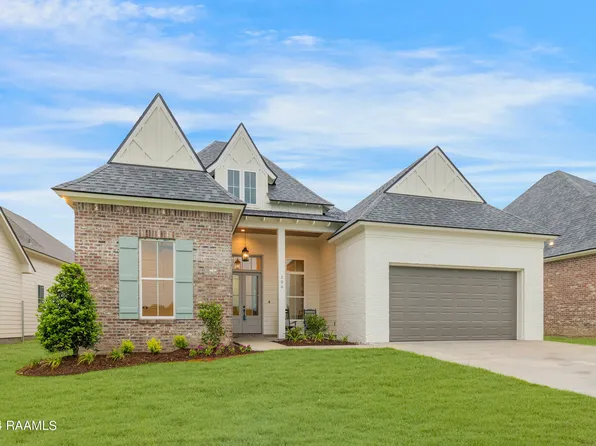 106 Queen Palm Cir, Broussard, LA 70518