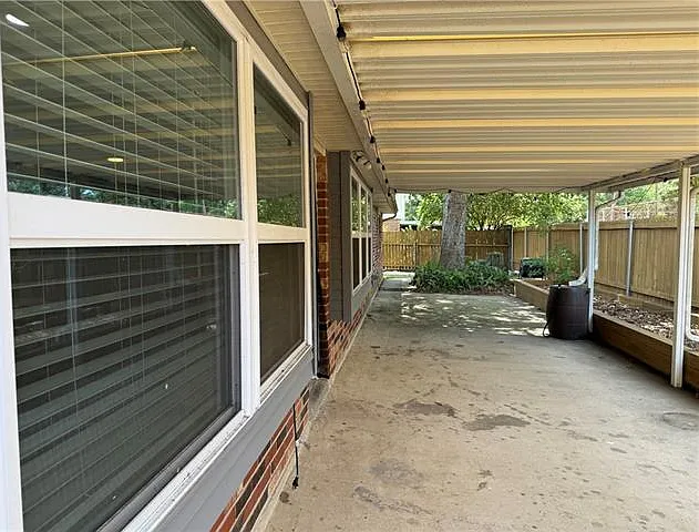 200 Tallwood Dr — Photo 37