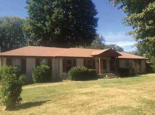 2600 S Wandaland Rd, Cedar Hill, TN 37032
