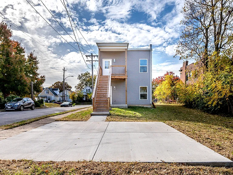 7201 Southwest Ave #B — Photo 16