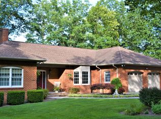 168 Country Club Ln, Lewisburg, WV