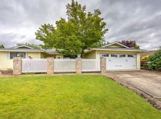 1448 N Keene Way Dr, Medford, OR