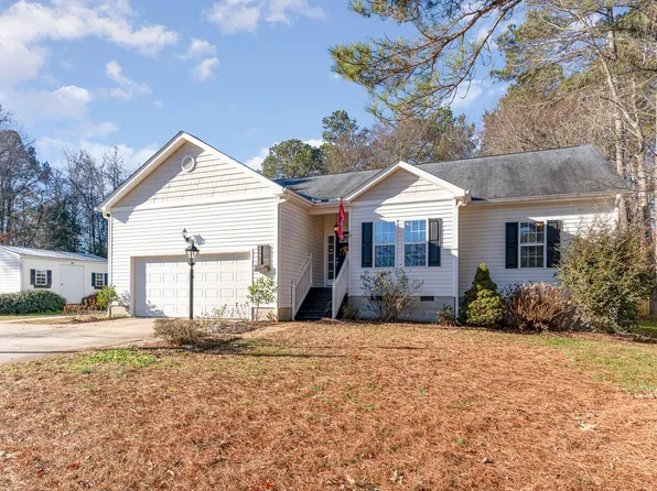 244 Shawnee Dr, Louisburg, NC 27549
