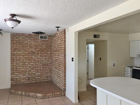 3rd image of 610 Miller Ave