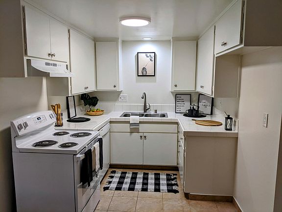 5th image of 2870 W 235th St #1
