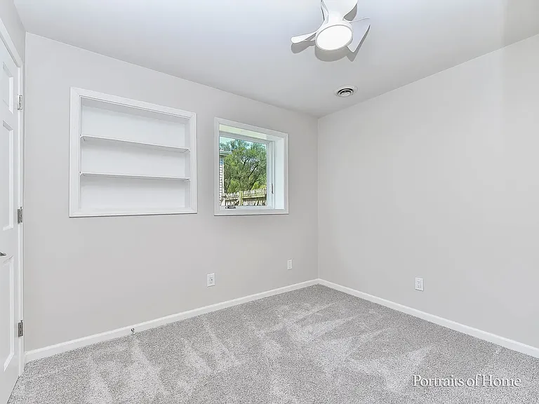 5S480 Campbell Dr — Photo 23