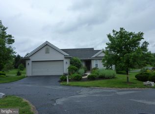 306 Charleston Ln, Wyomissing, PA
