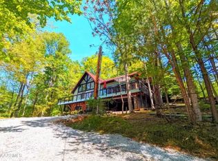 1411 Ridge Rd, Caryville, TN 37714