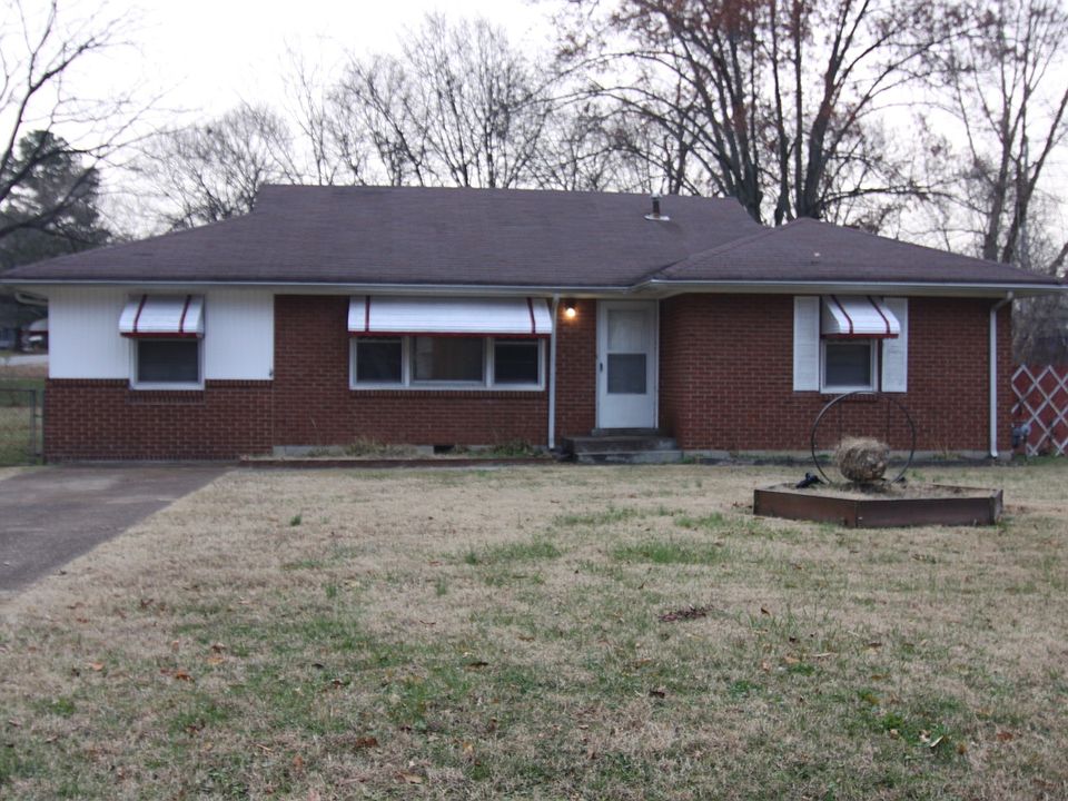 1st image of 204 Rebecca Ln