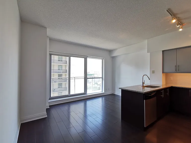83 Redpath Ave #711 — Photo 10
