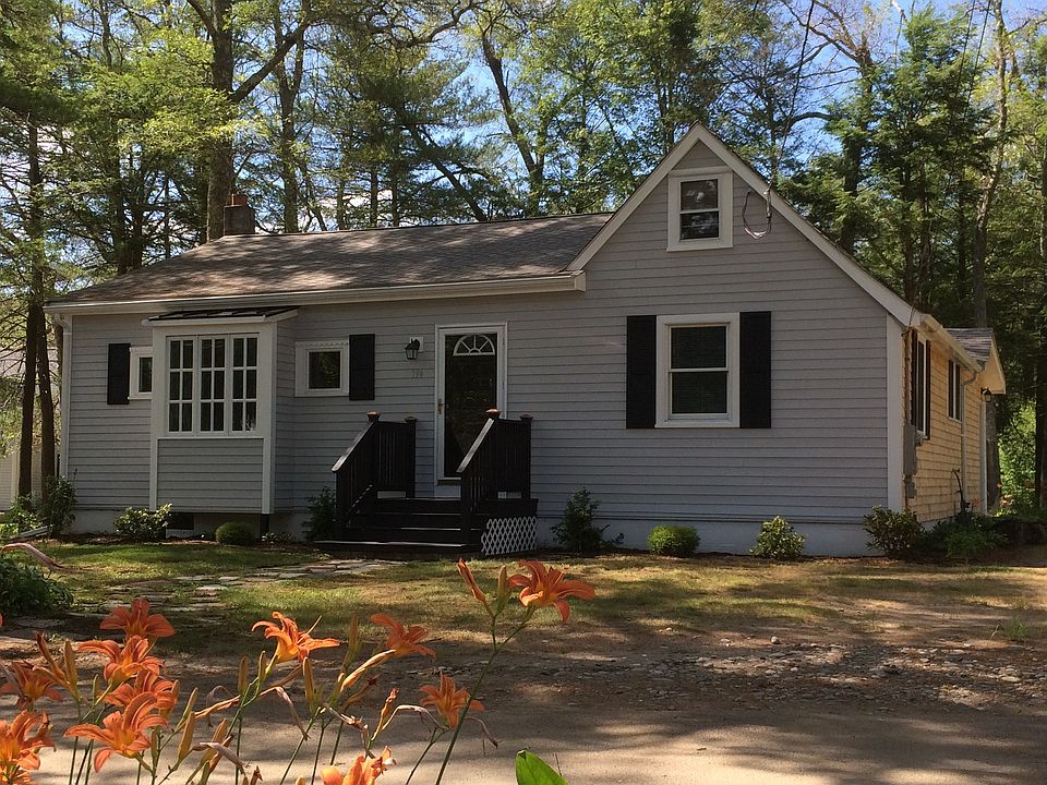 1st image of 194 Woodbine Ave