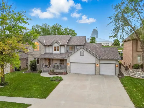 16712 V St, Omaha, NE 68135