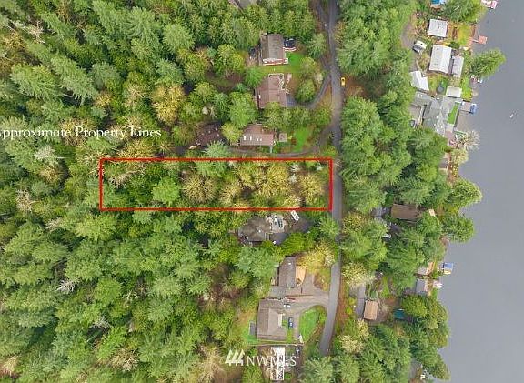 5th image of 3828 E Ames Lake Dr NE