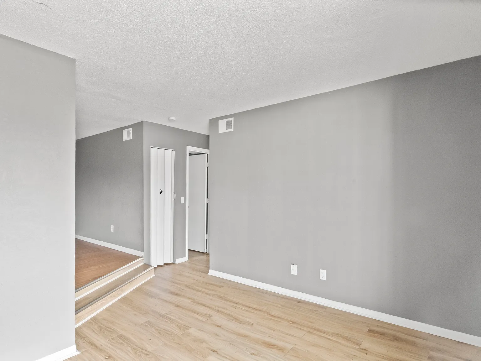 1 bed, 1000 sqft, $825 — Photo 4