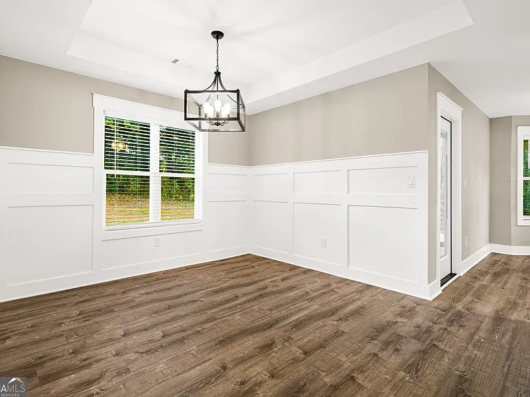 240 Clearwater Dr — Photo 5