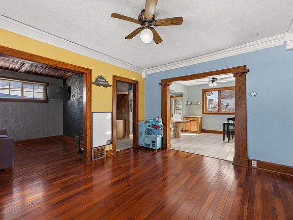 3rd image of 1139 Jefferson STREET