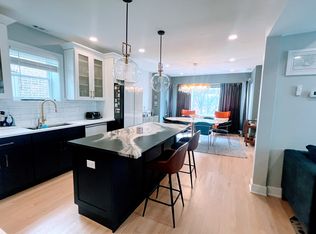 3140 W Addison St UNIT 2, Chicago, IL 60618