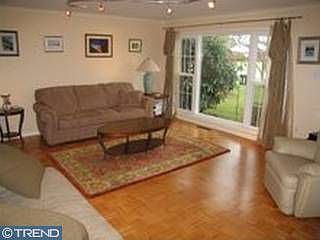 Immaculate Blue Bell Home