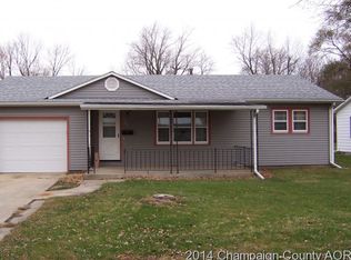 1025 Roselawn Dr, Paxton, IL 60957