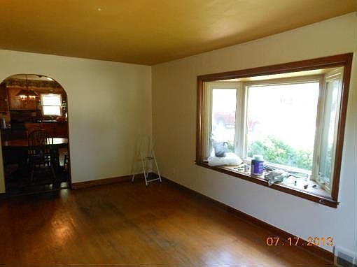 3rd image of 813 N Union St