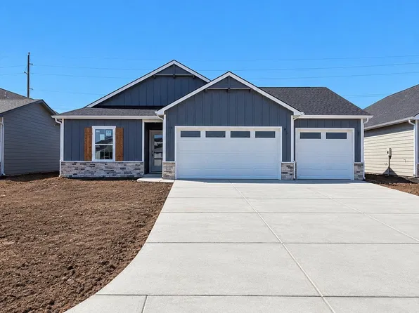 947 N Forestview St, Wichita, KS 67235