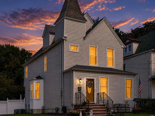 371 2nd Ave, Lyndhurst, NJ 07071