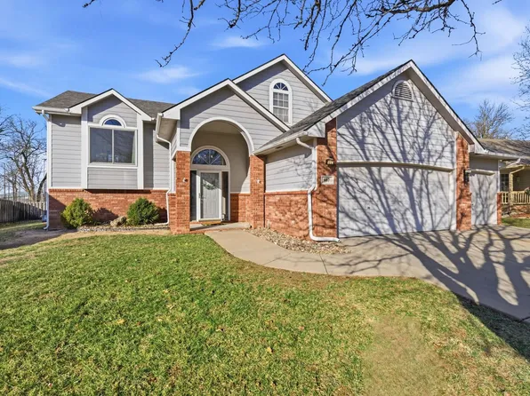 807 N Linden Ln, Derby, KS 67037