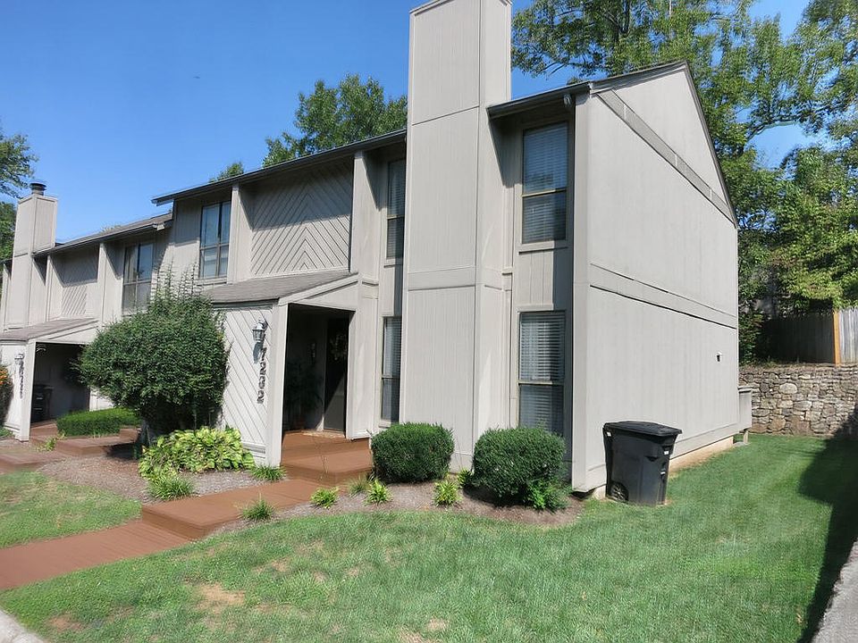 1st image of 7232 Woods Crossing Dr