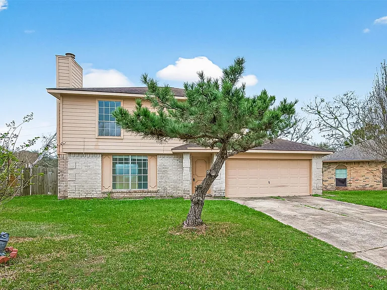 7523 La Place Dr — Photo 3