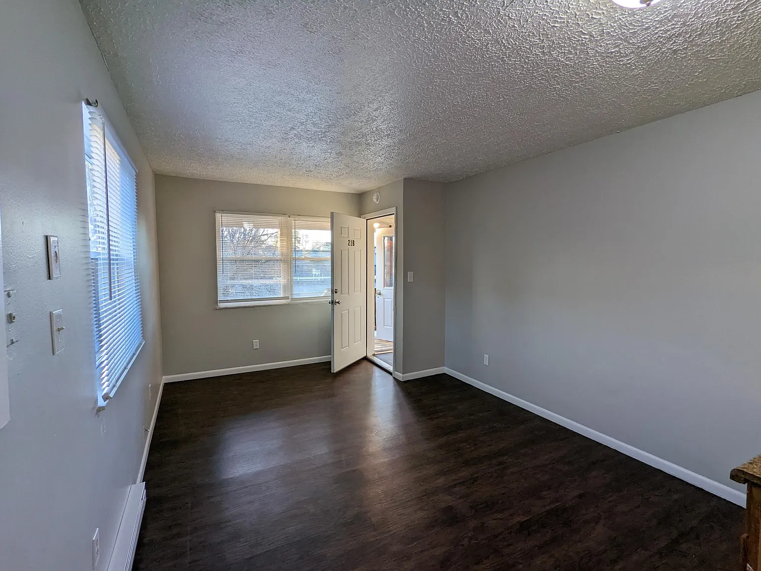 1 bed, 750 sqft, $799 — Photo 2