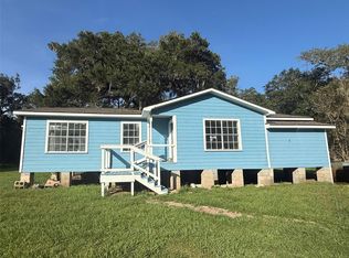 292 Manila Dr, Angleton, TX 77515