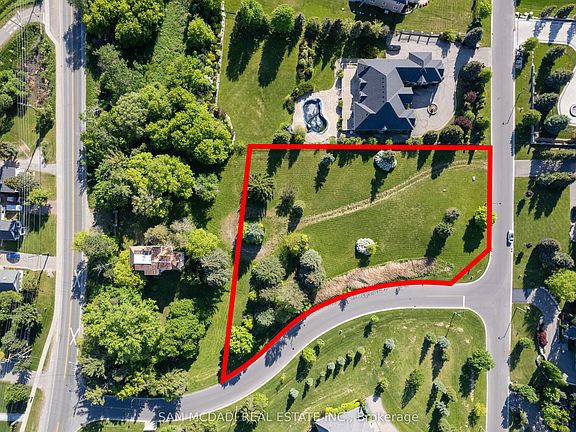 2nd image of 16 Charles Cooper Ct