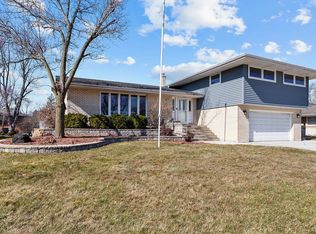 12836 S Sycamore Ln, Palos Heights, IL