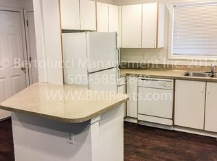 1201 S Water St APT I, Silverton, OR 97381