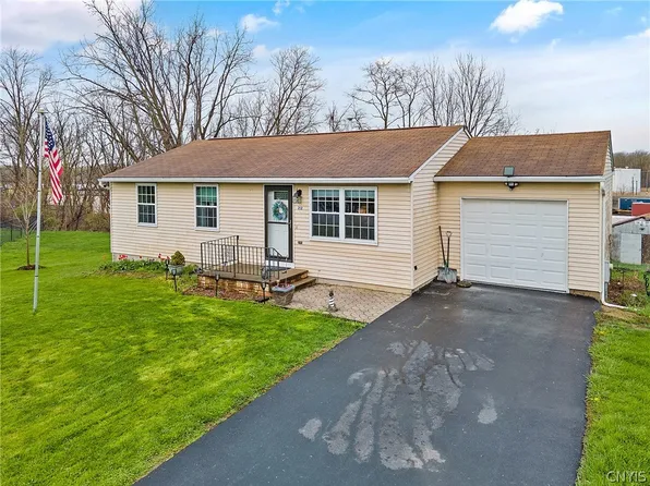 212 Cannonball Way, East Syracuse, NY 13057