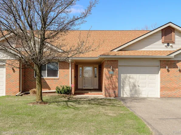 9540 Wheatgrass Ln, Belleville, MI 48111