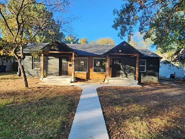2 bed, $1,250 — Photo 2